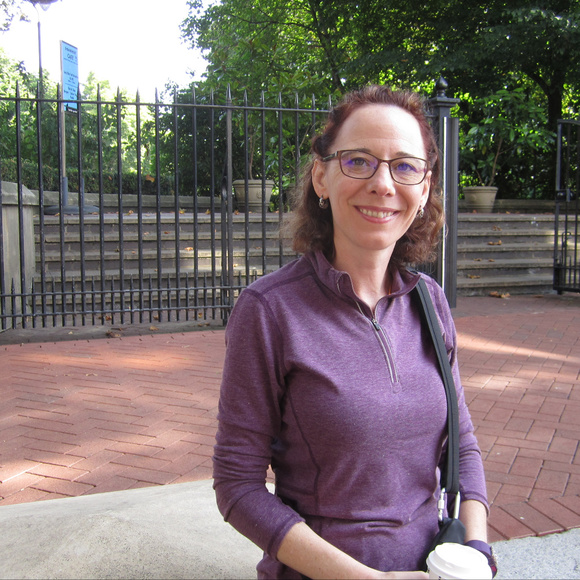 Meet your Posher, Yvonne - Picture 4 of 5